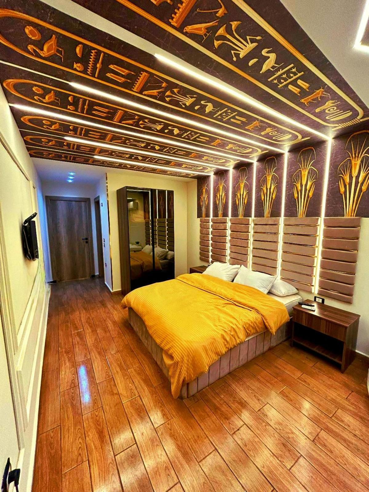 Pyramids Sun Temple View Hotel 3*