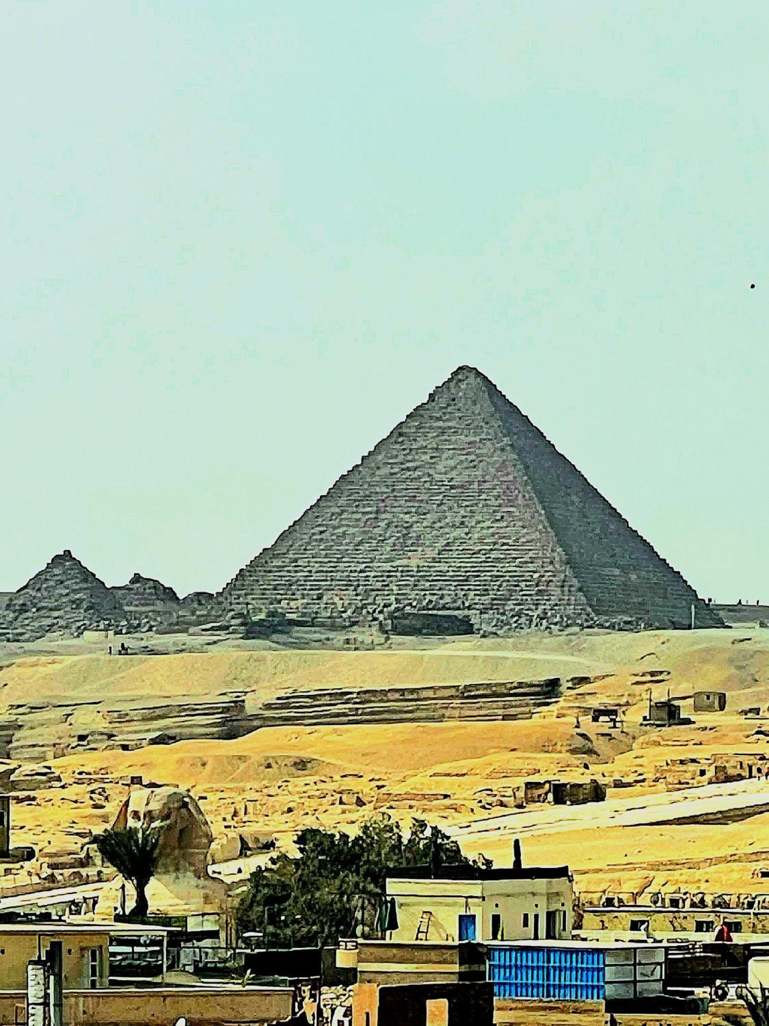 Pyramids Sun Temple View 3*